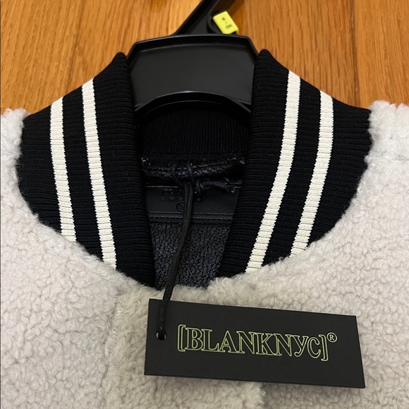 Blank NYC Black and White Sherpa Jacket - Picture 2 of 9